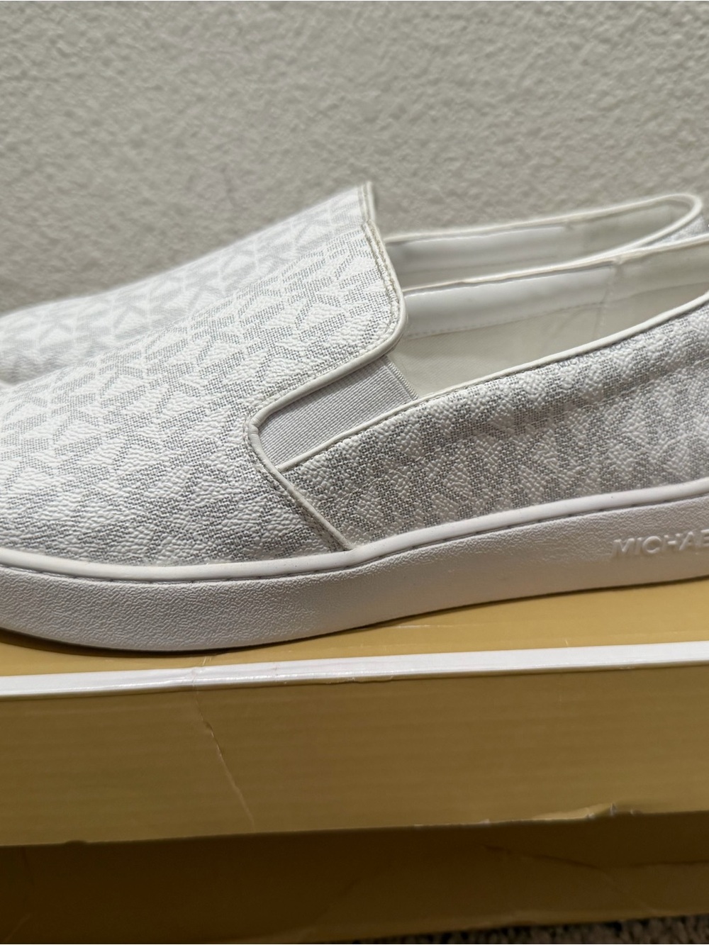 “New” Michael Kors KEATON White MK Monogram Slip-On Sneakers size7.5 S-Display - Picture 2 of 5